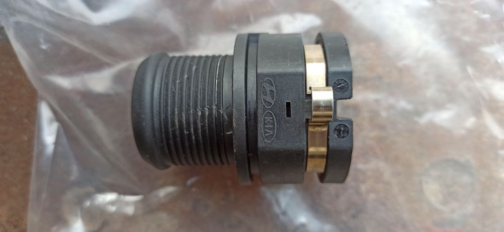 Конектор патрубка хюндай соната