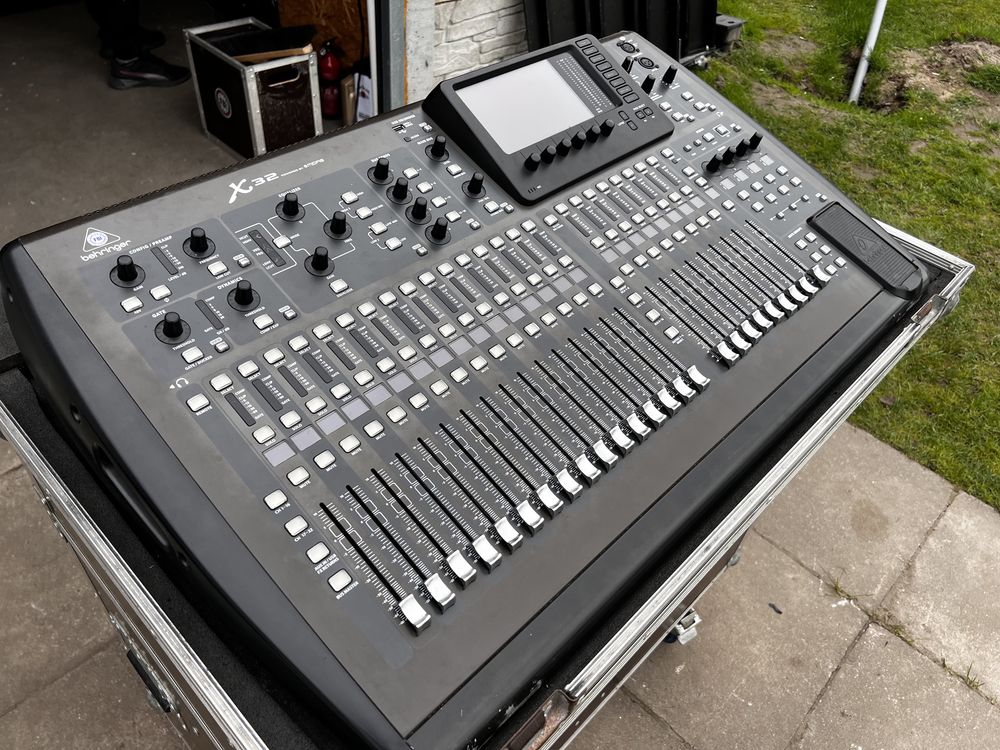 Behringer X32 konsoleta cyfrowa