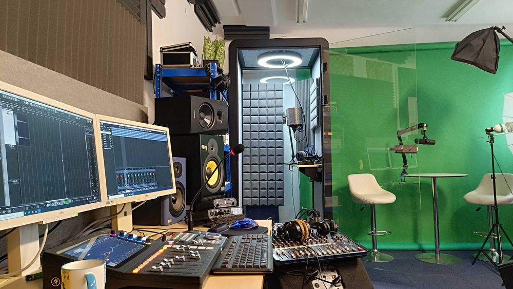 Voucher na nagranie piosenki w studio nagrań w Łodzi. Możliwe wideo.