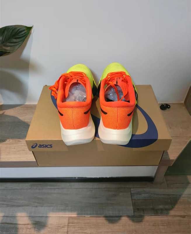 ASICS Metaspeed Sky Paris 42
