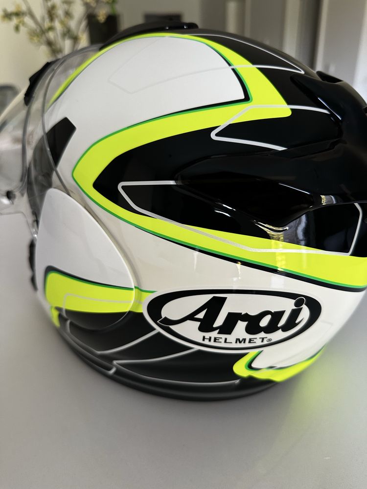 Capacete Arai Axces-3 Fluor – Tamanho M – Como Novo