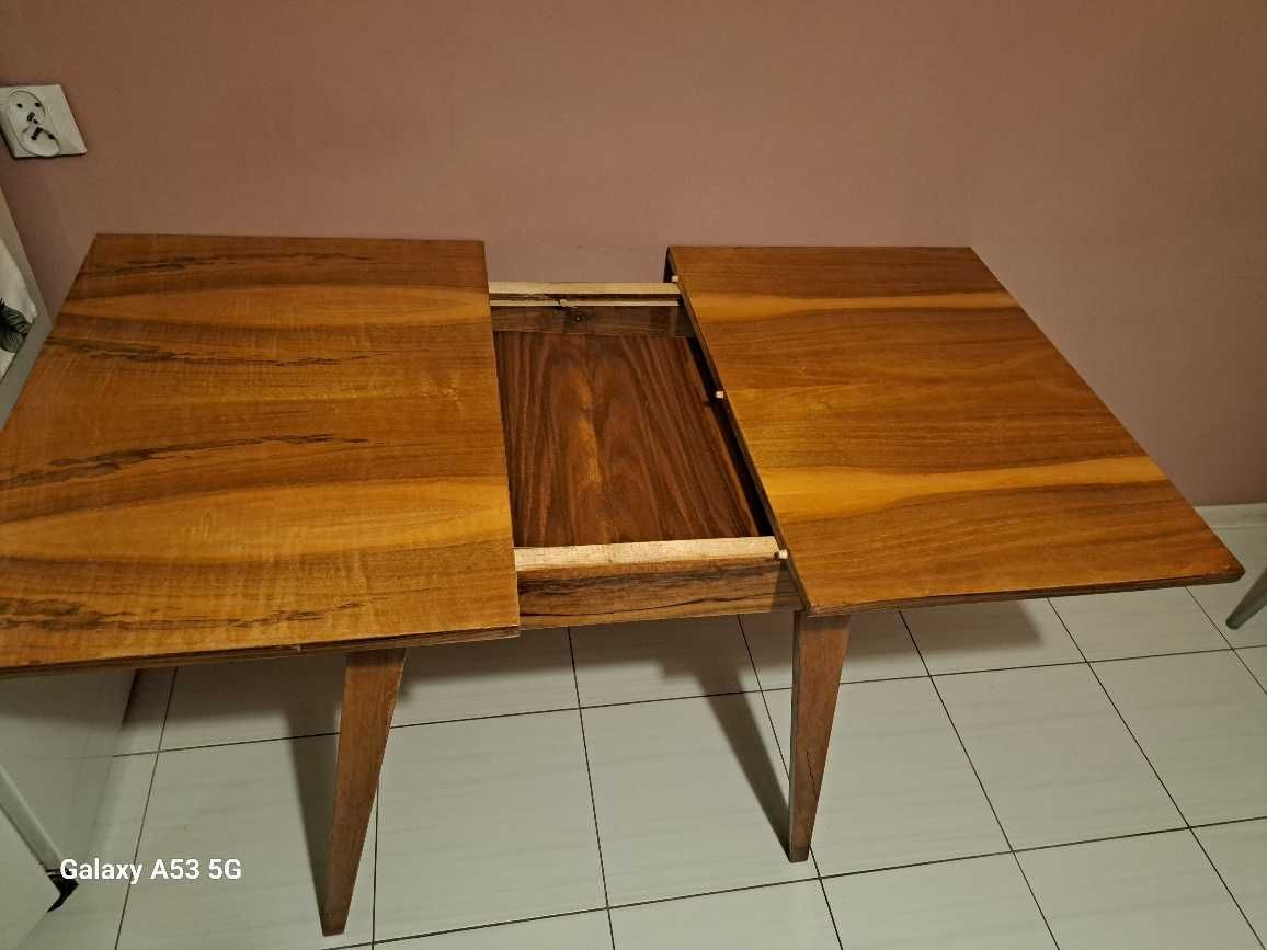 stół PRL lata-70, rozkładany sprzedam