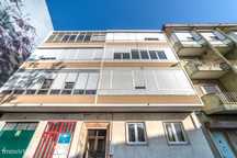Loja de 146m² na Venteira, Amadora