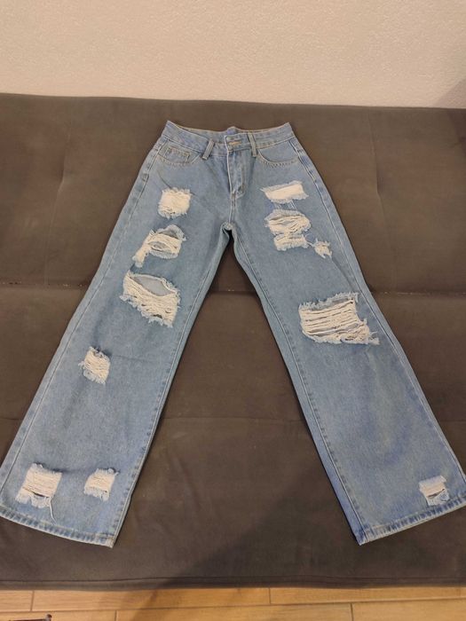 Spodnie jeans M z dziurami