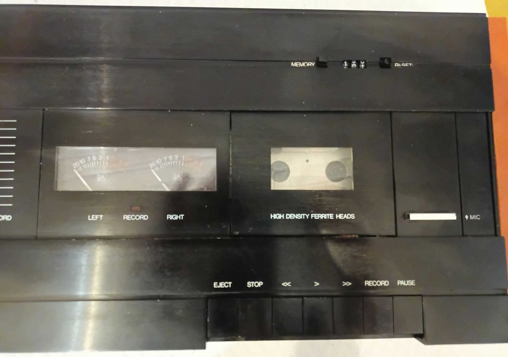 Duński magnetofon deck Bang Olufsen / B&O Beocord 2200 , stan bdb+