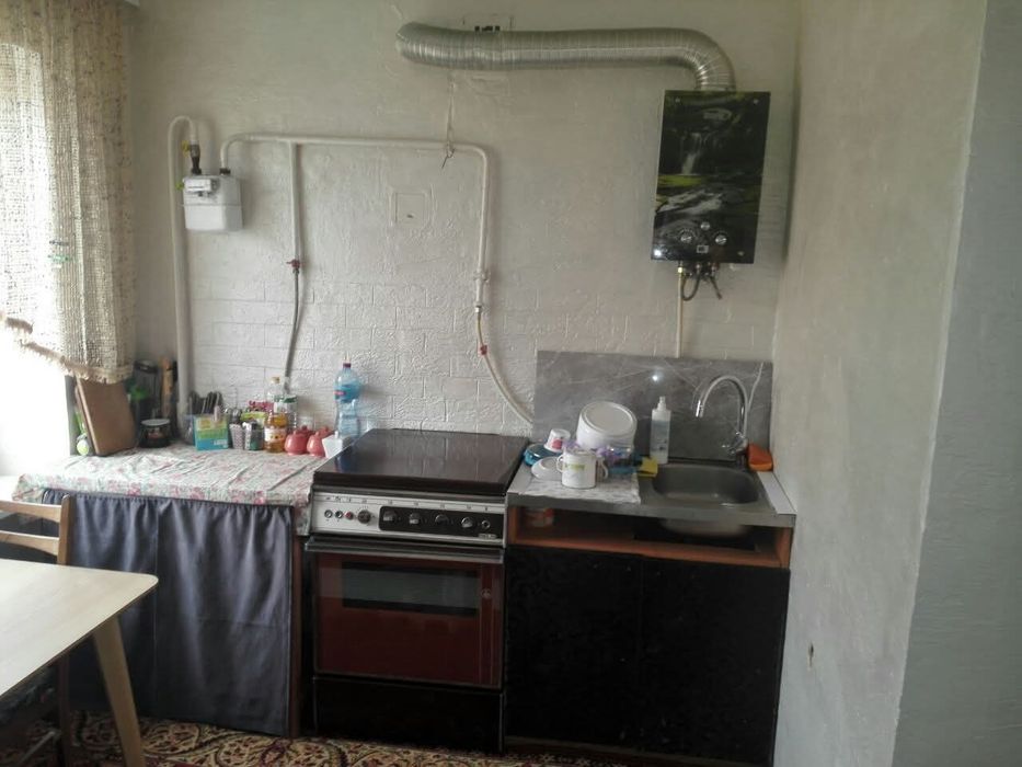 Продам 2х кімнатну терміново