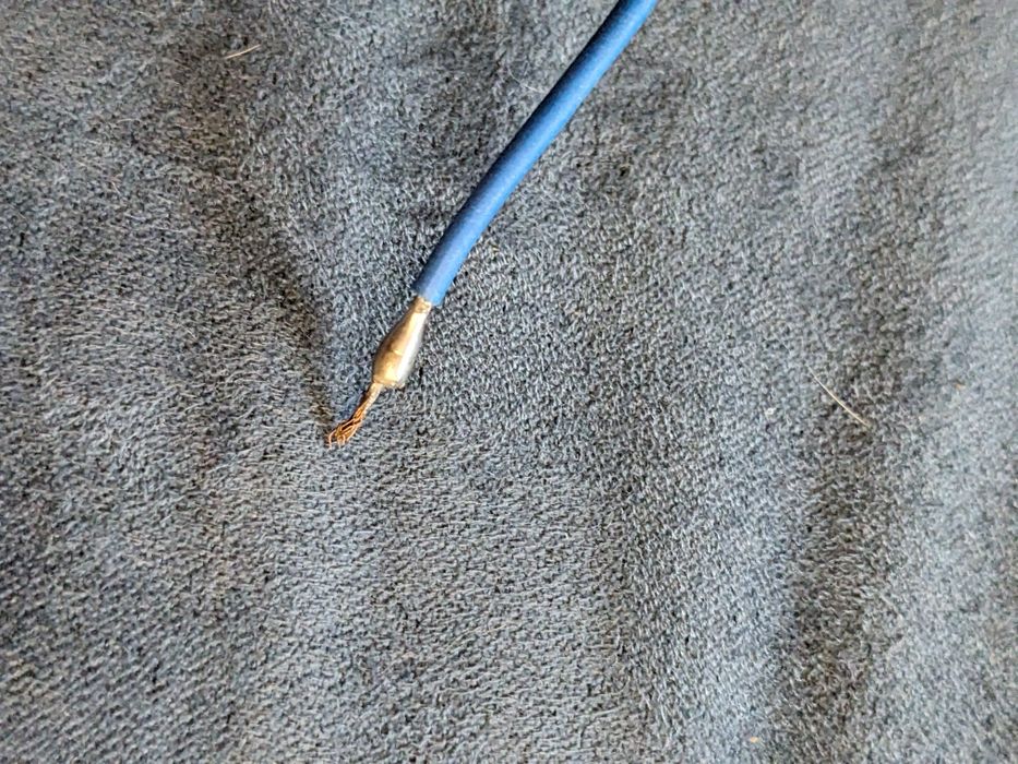 Kabel zasilający 2x 1.8m z wtyczką euro do lampki, radia, led