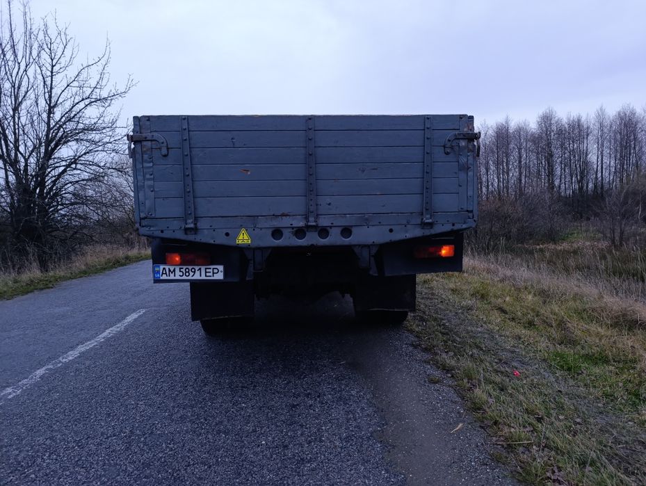 Продам ЗІЛ 4331 бортовий