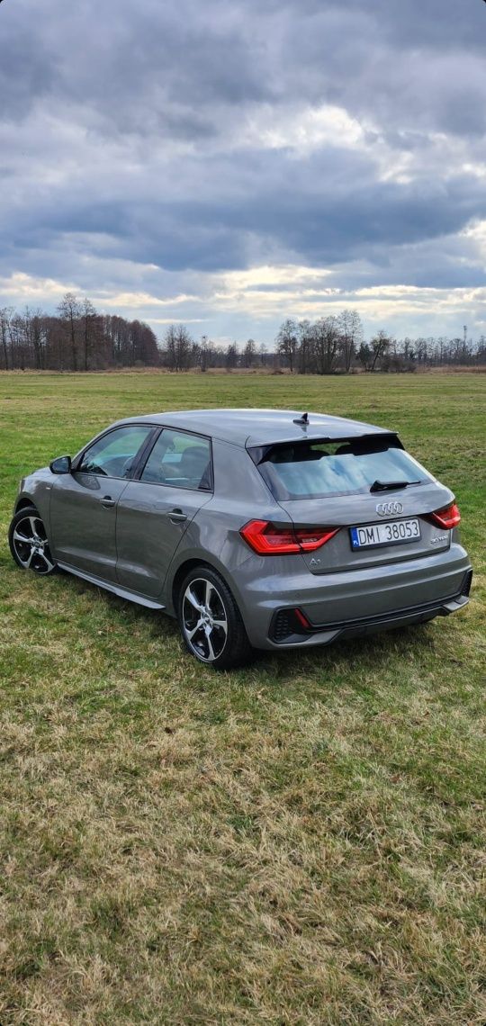 Audi A1 Sprzedam Audi A1 S Line!