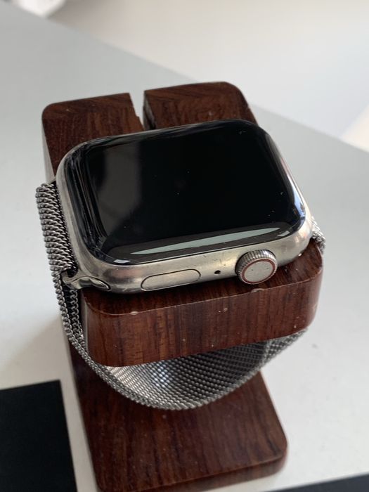 Оригінальні Apple Watch Series 7 45 mm titanium