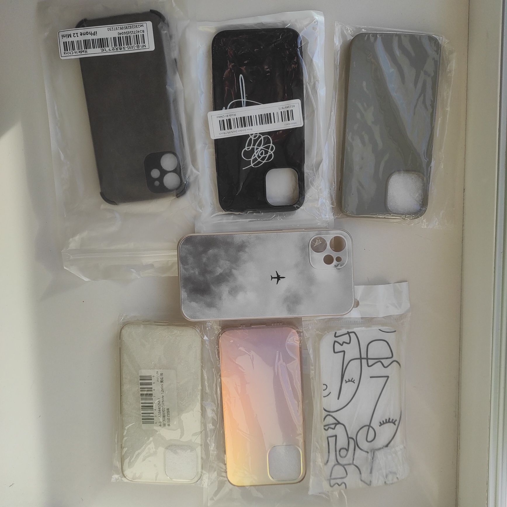 iPhone 12 mini branco 128Gb. com muitos extras