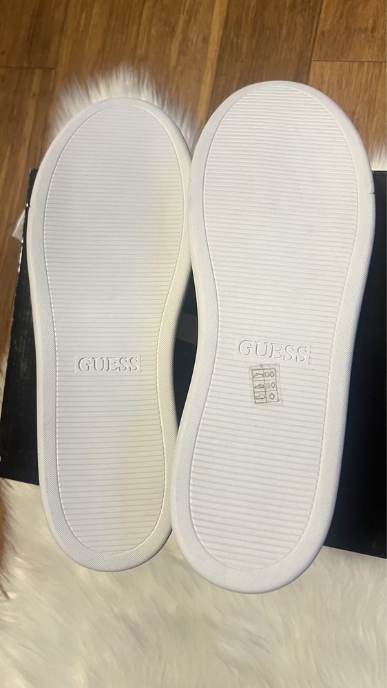 Buty męskie Guess 44