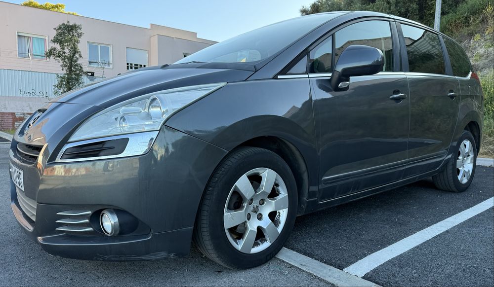 Peugeot 5008 1.6hdi ( 7 lugares)