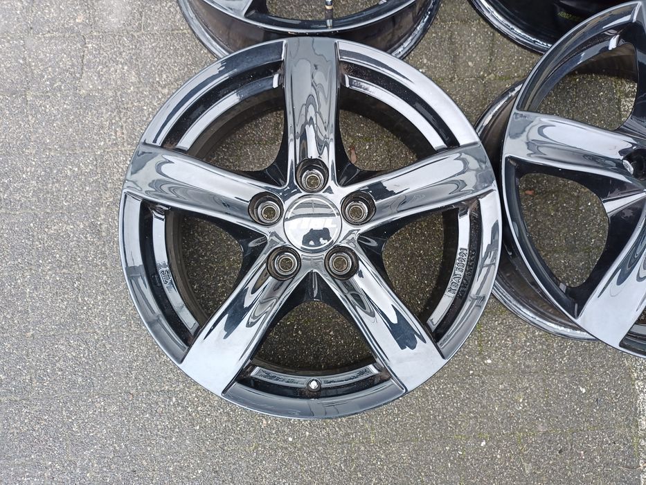 Czarne ALU 16 VW Golf V VI T-Roc Touran Caddy Eos Audi A3 Skoda Octavi