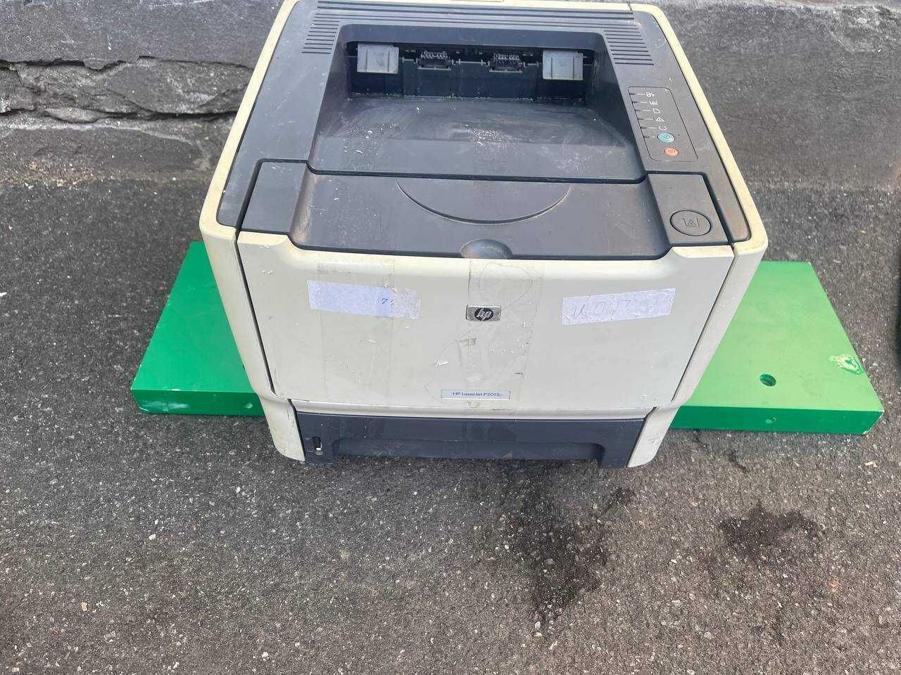 Кольоровий лазерний принтер HP Color LaserJet P 2025