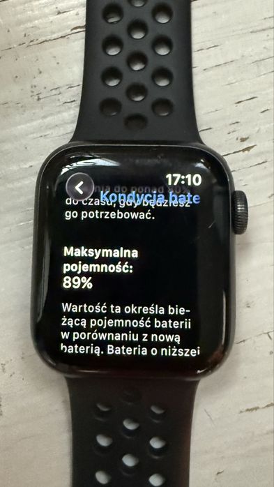Apple watch series 6, 40 mm.