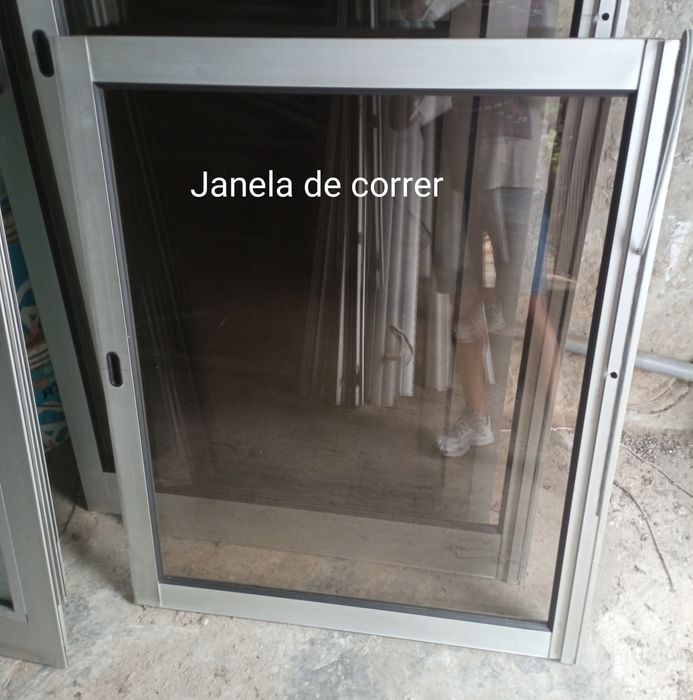 Portas , janelas e estores em alumínio