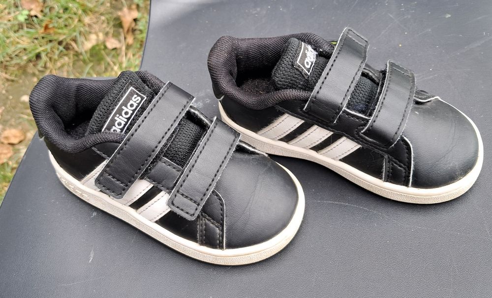 Buty dziecięce Adidas 21