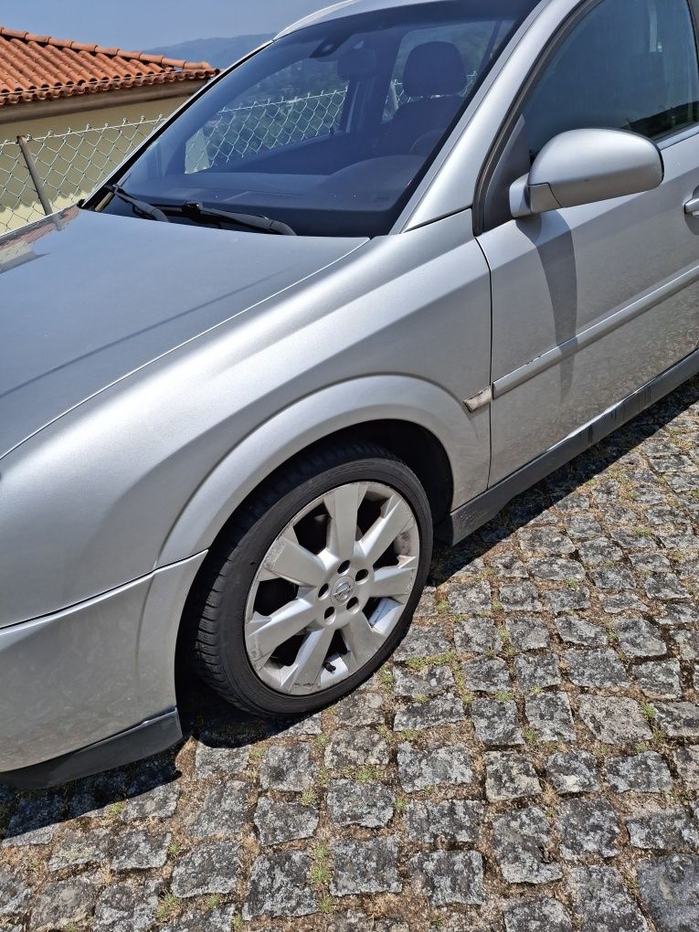 Opel Vectra Caravan 2.2 DTI 150cv