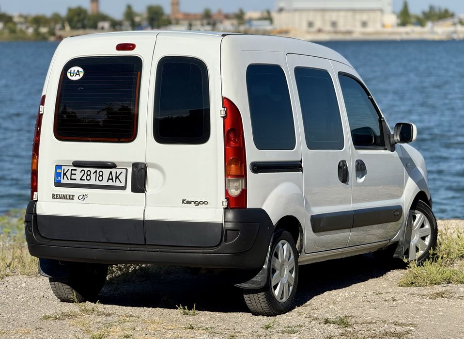 Renault Kangoo 1.5 K9K дизель пассажир
