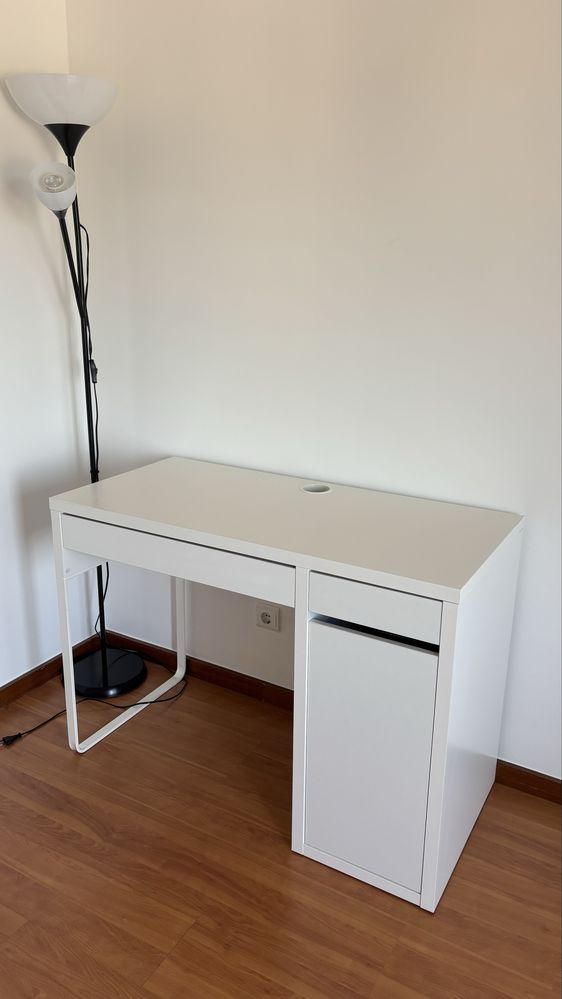 Secretária + Cadeira IKEA