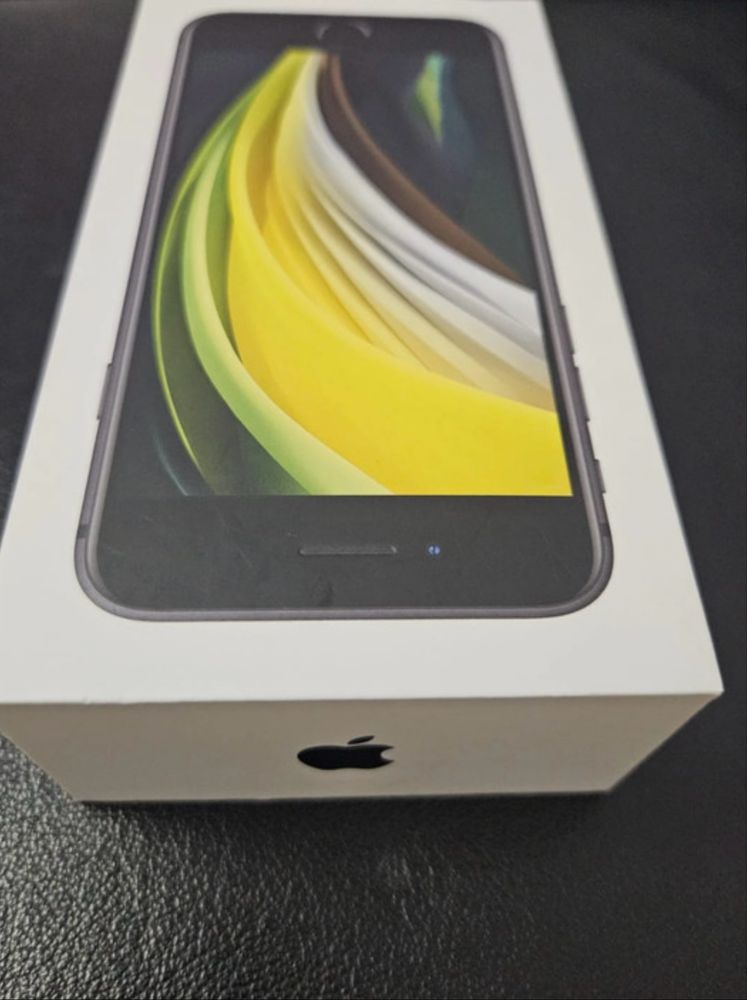 iPhone SE z 2020 roku w pełno sprawny