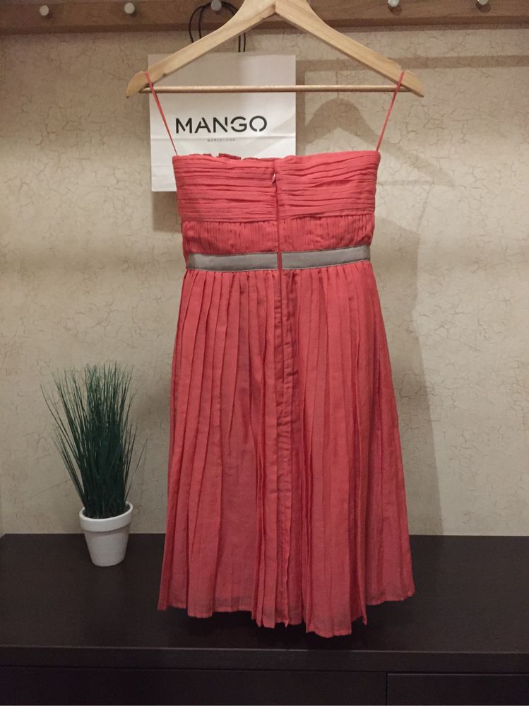 Платье Mango