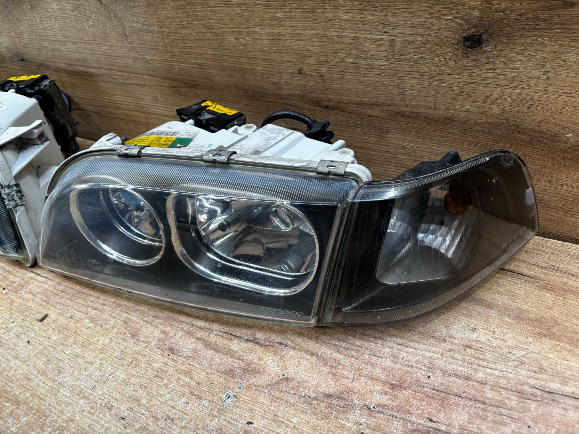 Lampa przednia lewa prawa Volvo V40 / S40 lift Xenon