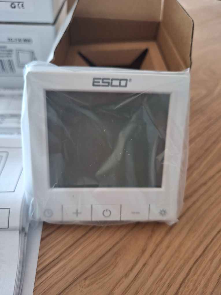 3 programatory TERMOSTAT ESCO TC-710 WIFI nowe