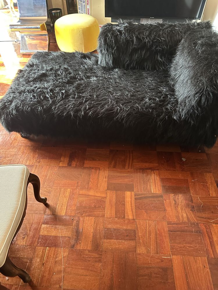 Sofá chaise longue preto