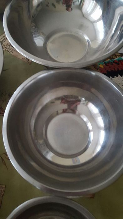 Железные кухонные миски в количестве 6 штук разного обьема