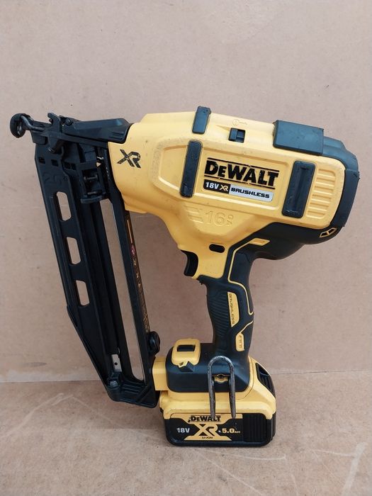 DeWalt DCN660 Gwoździarka Sztyfciarka 16GA 32-63mm 5.0Ah 2018