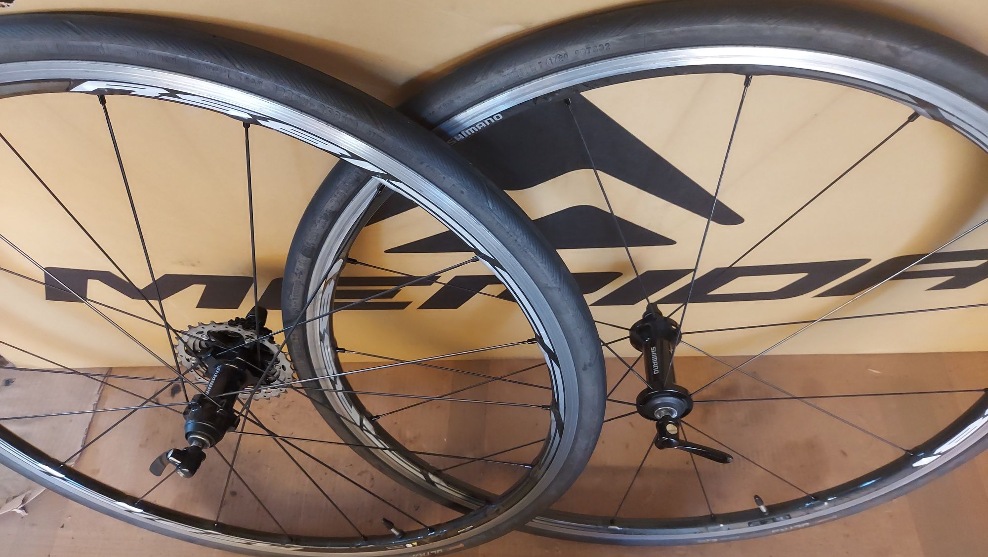 Rodas de carbono Shimano RS81