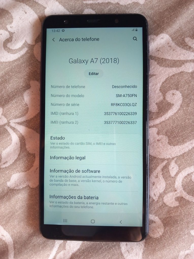 Telemóvel Samsung Galaxy A7 2018