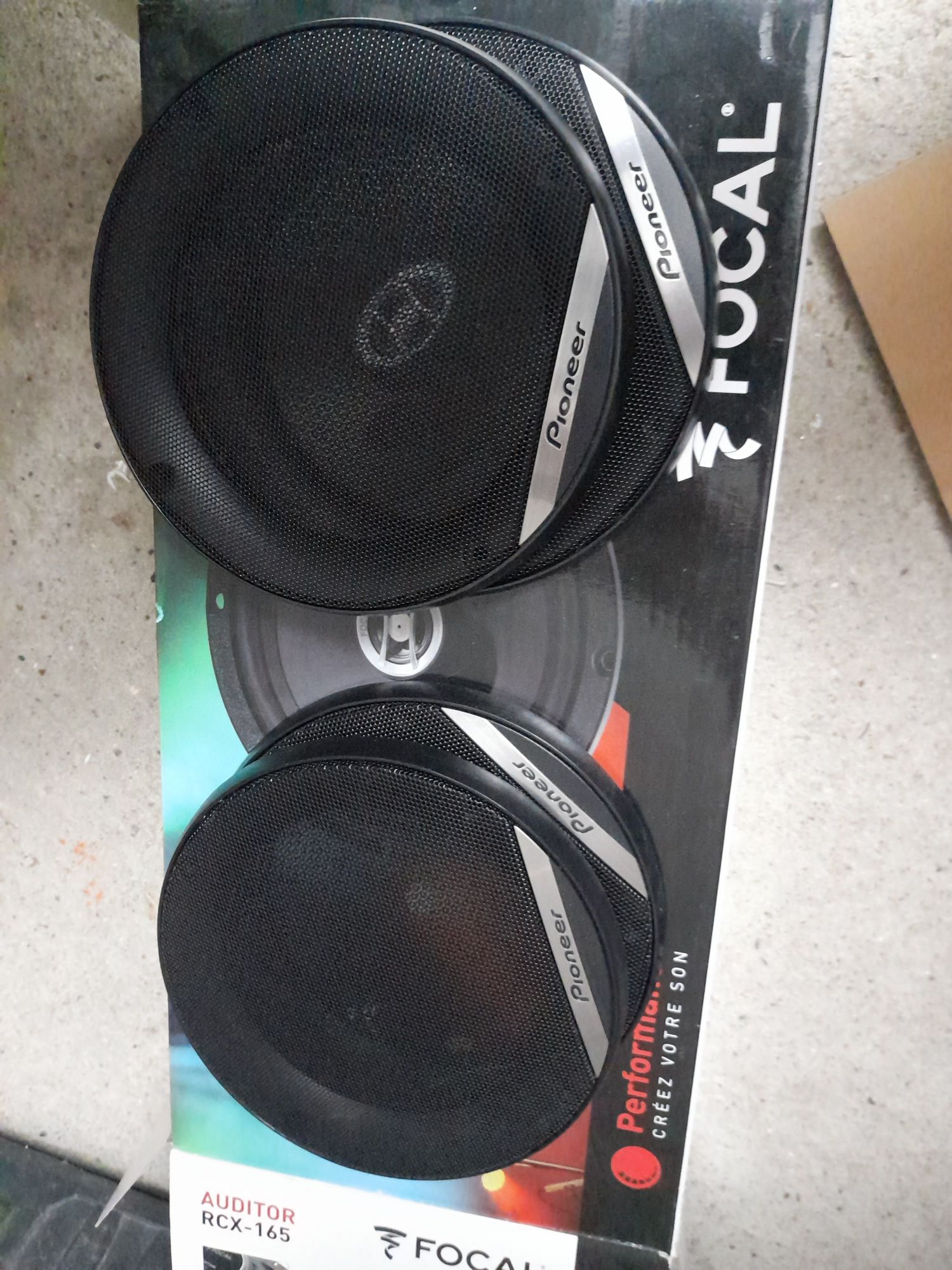 Grelhas colunas Focal Pioneer