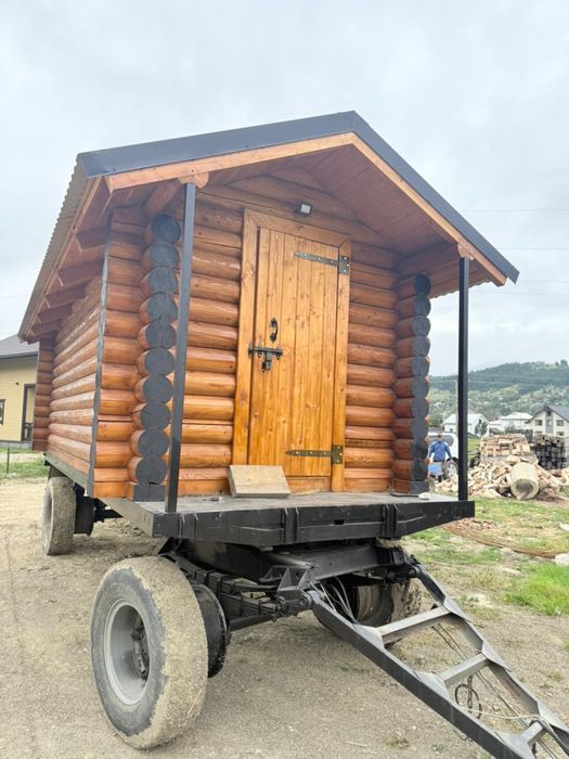 Новенький будиночок на колесах