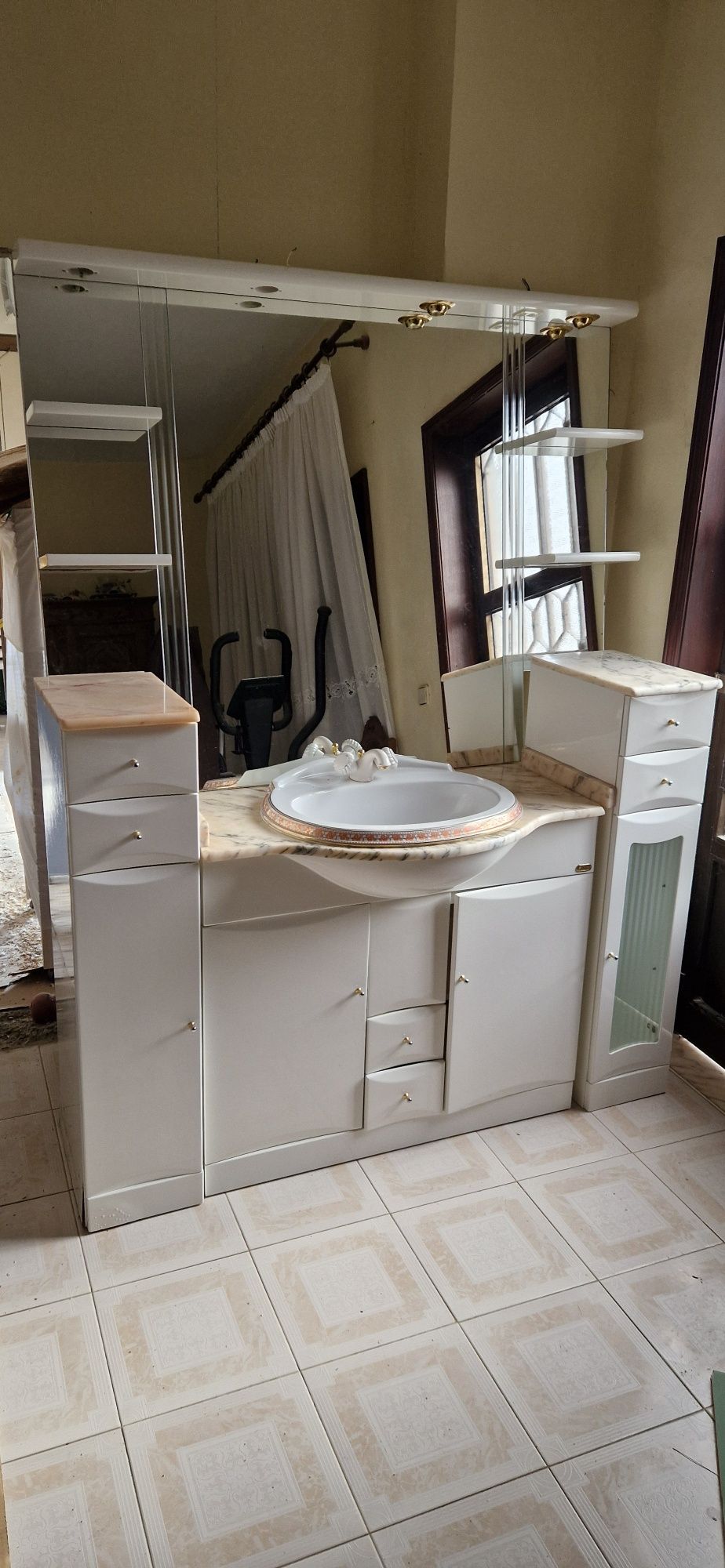 Conjunto Casa de Banho Móvel c/ Espelho  Sanita e Bidé