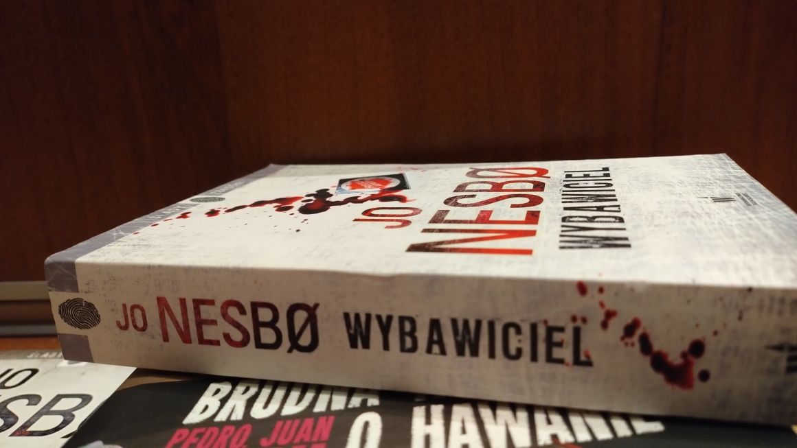 Wybawiciel Jo Nesbø miękka