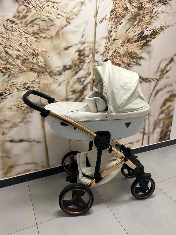 Wózek 2w1 Junama Diamond Exclusive Prams Gondola i Spacerówka Biały