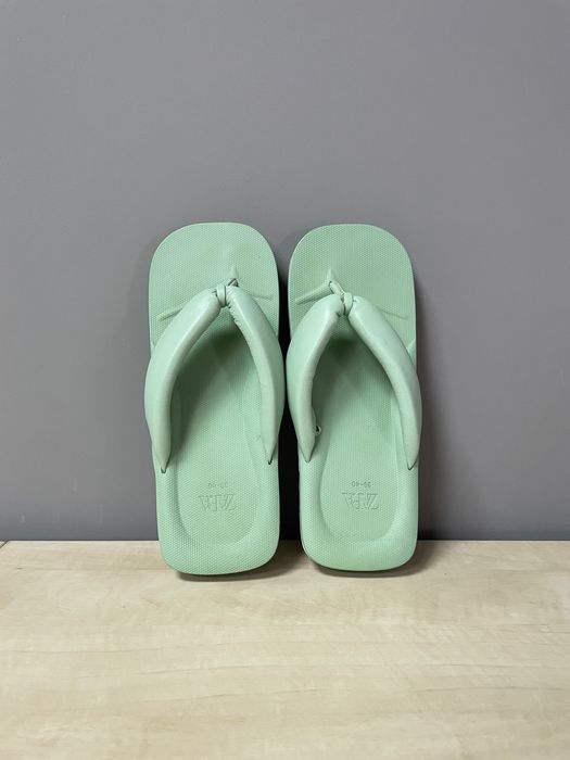 В‘єтнамки Zara