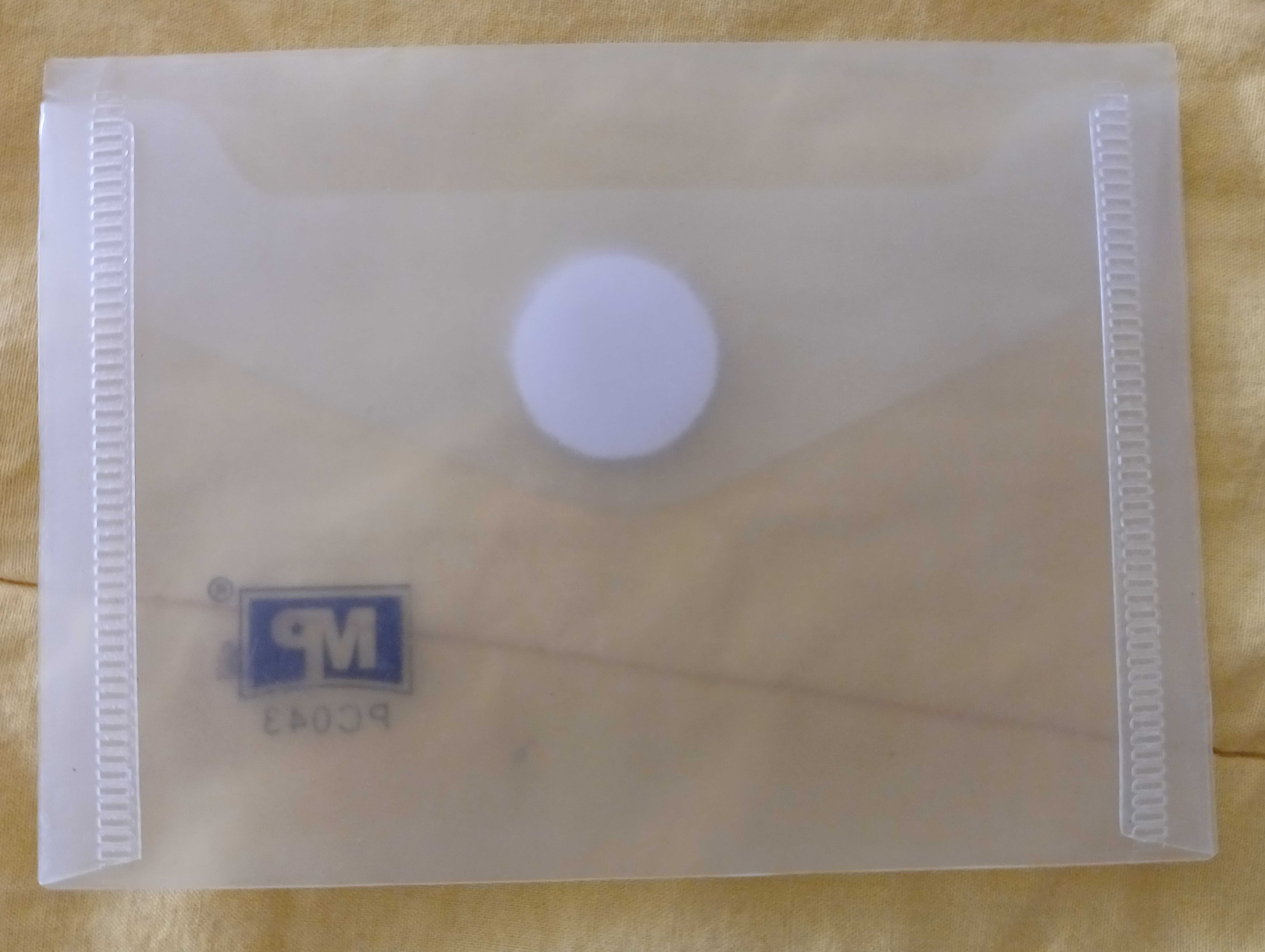 Porta Cartão / Bolsa em Plástico com Fecho de Velcro