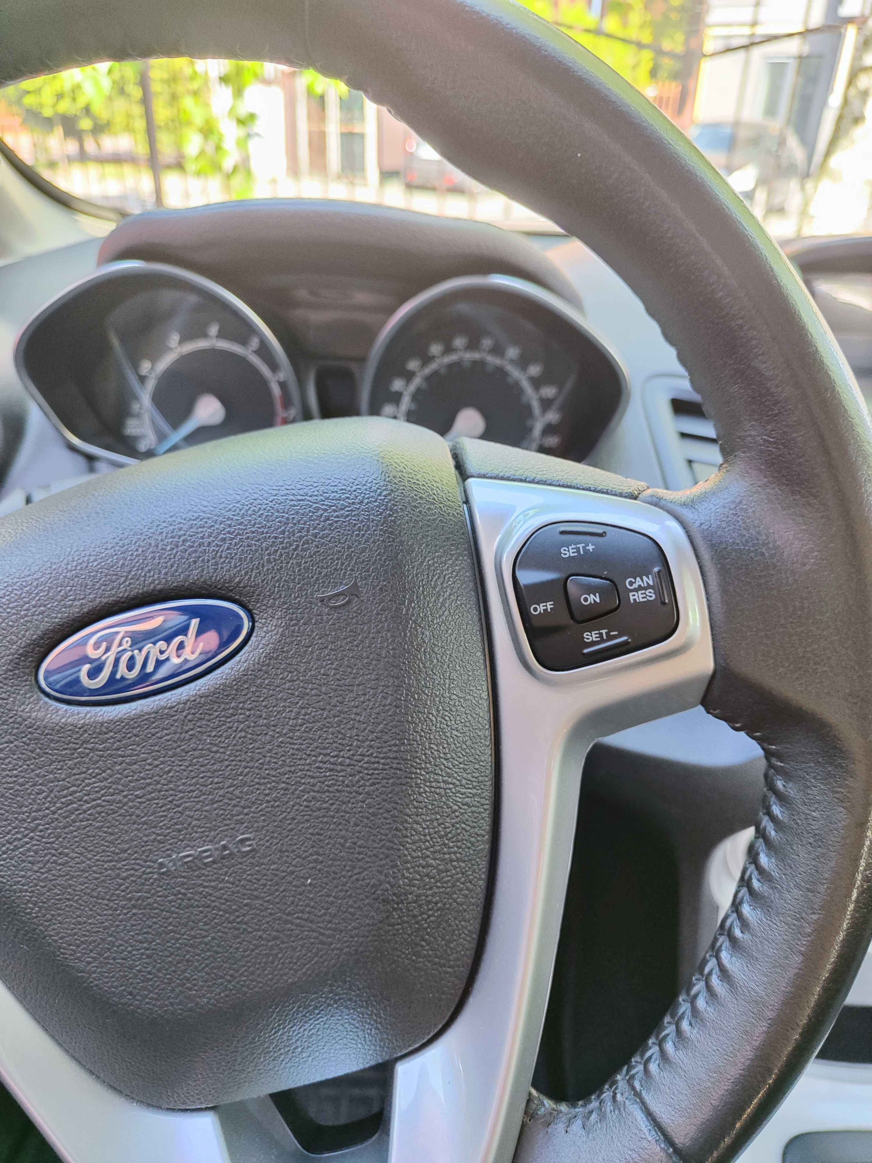 Автомобиль Ford Fiesta, автомат, 1.6