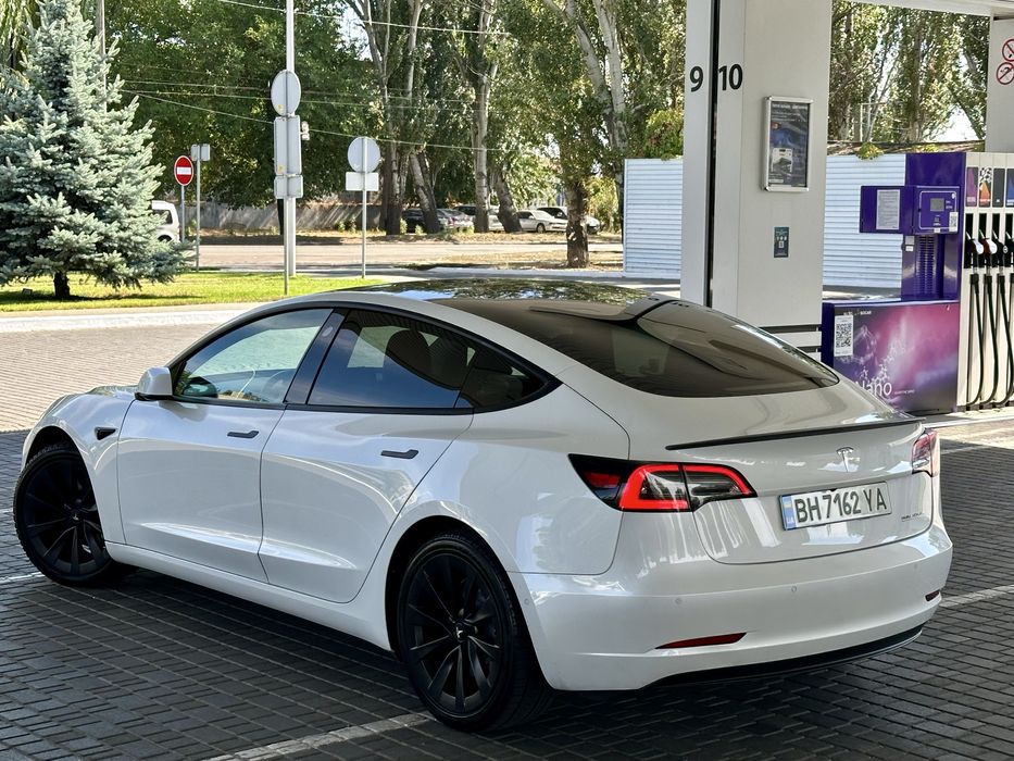 Tesla 3 rest lfp