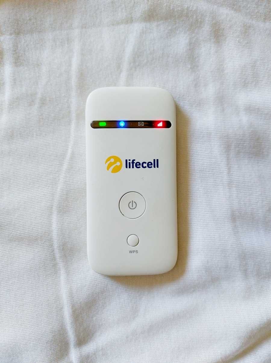 Мобільний 3G Wi-Fi роутер ZTE MF83M