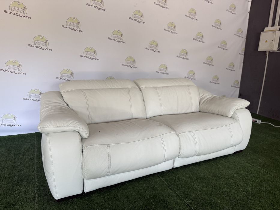 Стильний шкіряний диван електрореклайнер білий колір з Німеччини