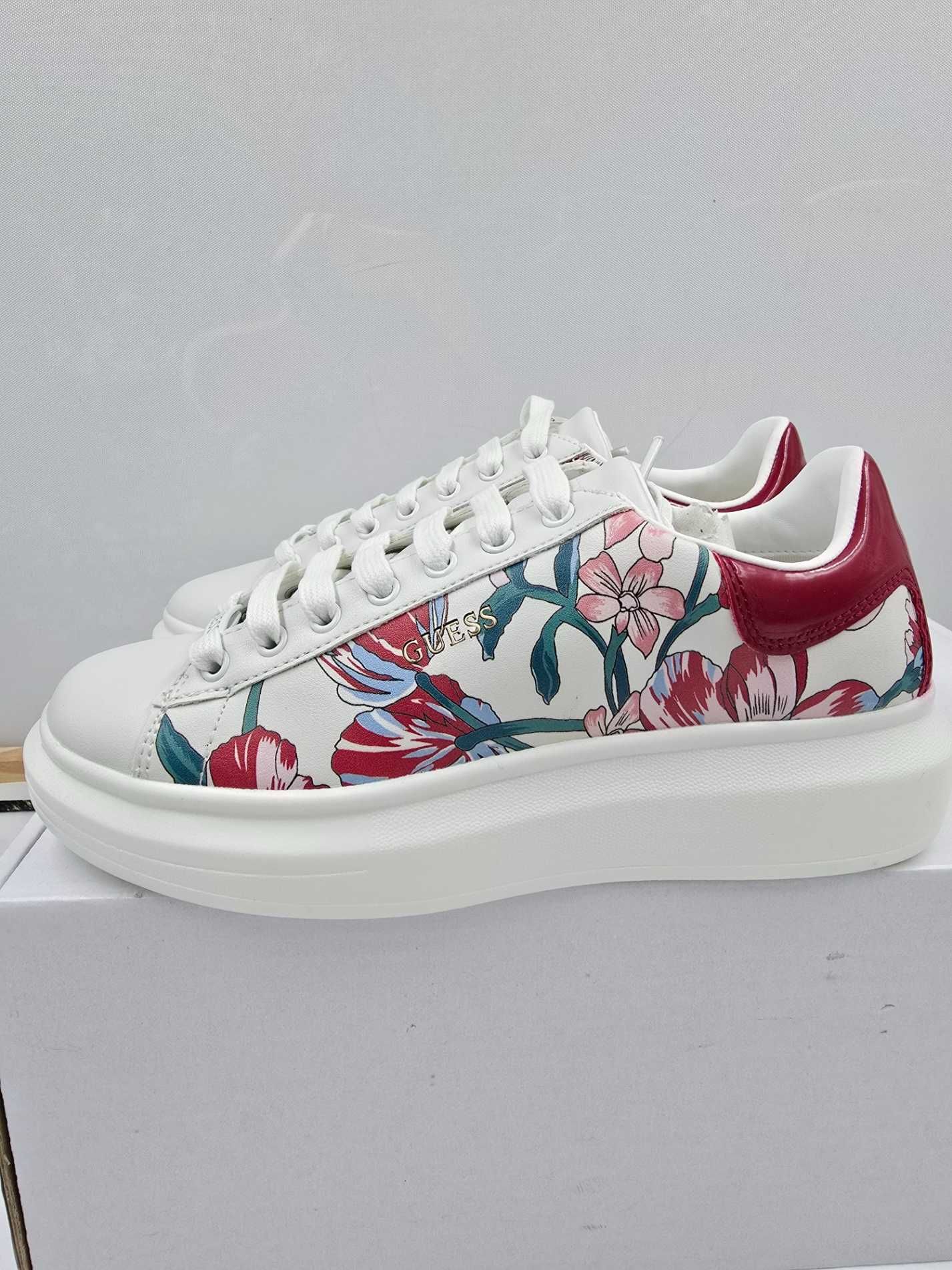Sneakersy ze skóry kolorowe  GUESS Salerno platforma R.37 GU14SS
