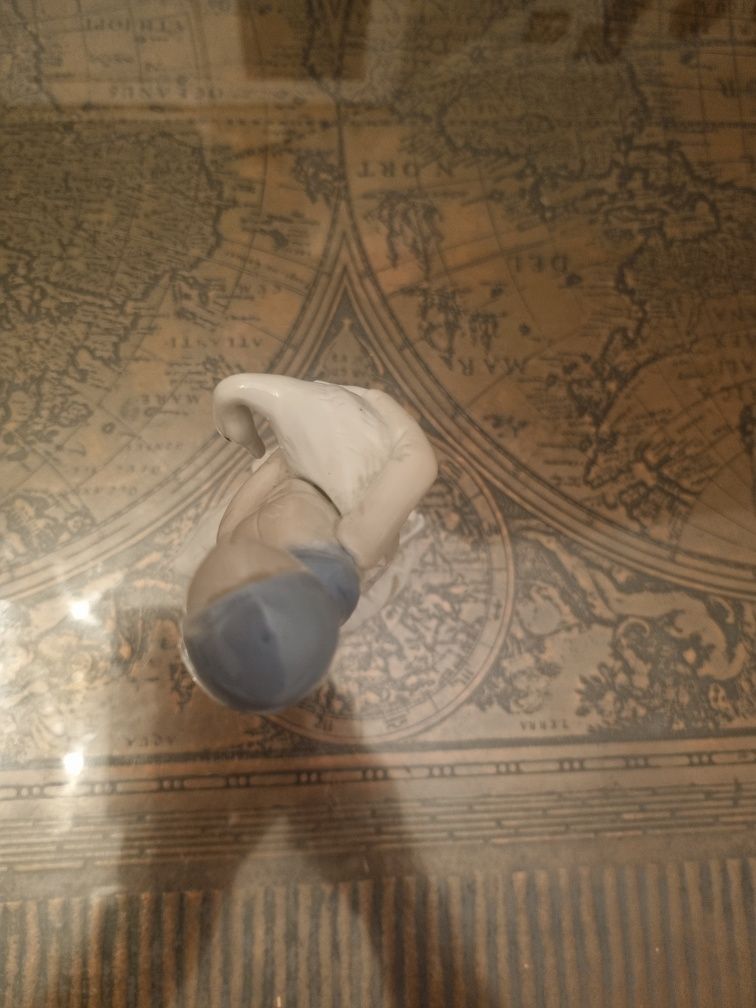 Porcelanowa figurka gęsiarki  - Wschodnie Niemcy