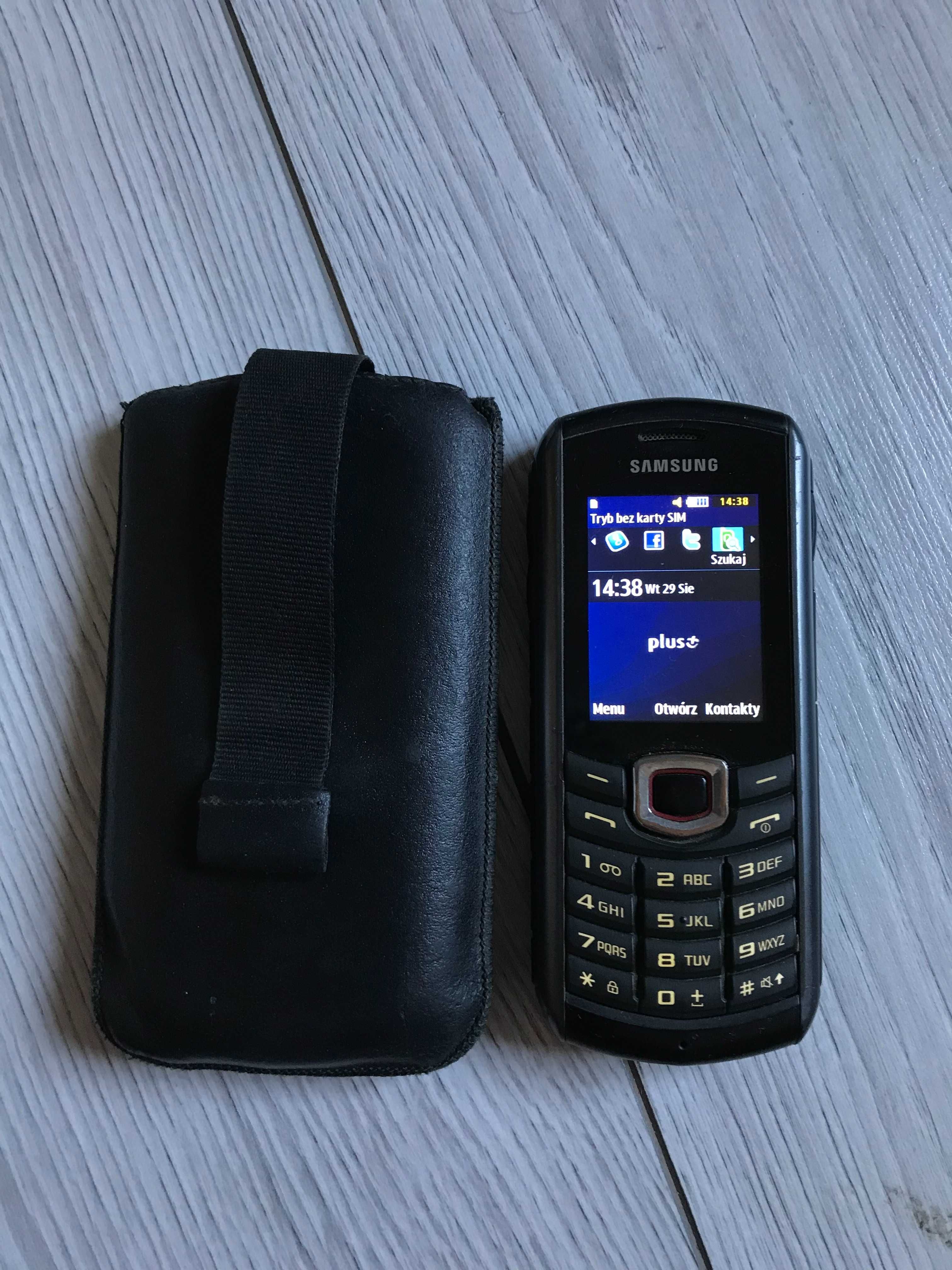 Telefon komórkowy Samsung Solid B2710