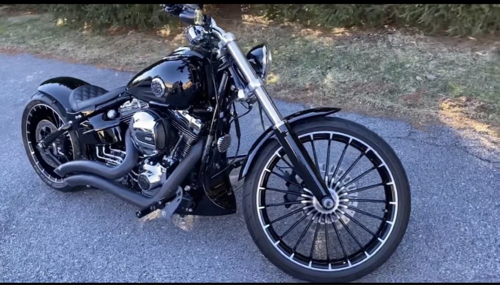 Harley Davidson FXSB  Breakout Custom