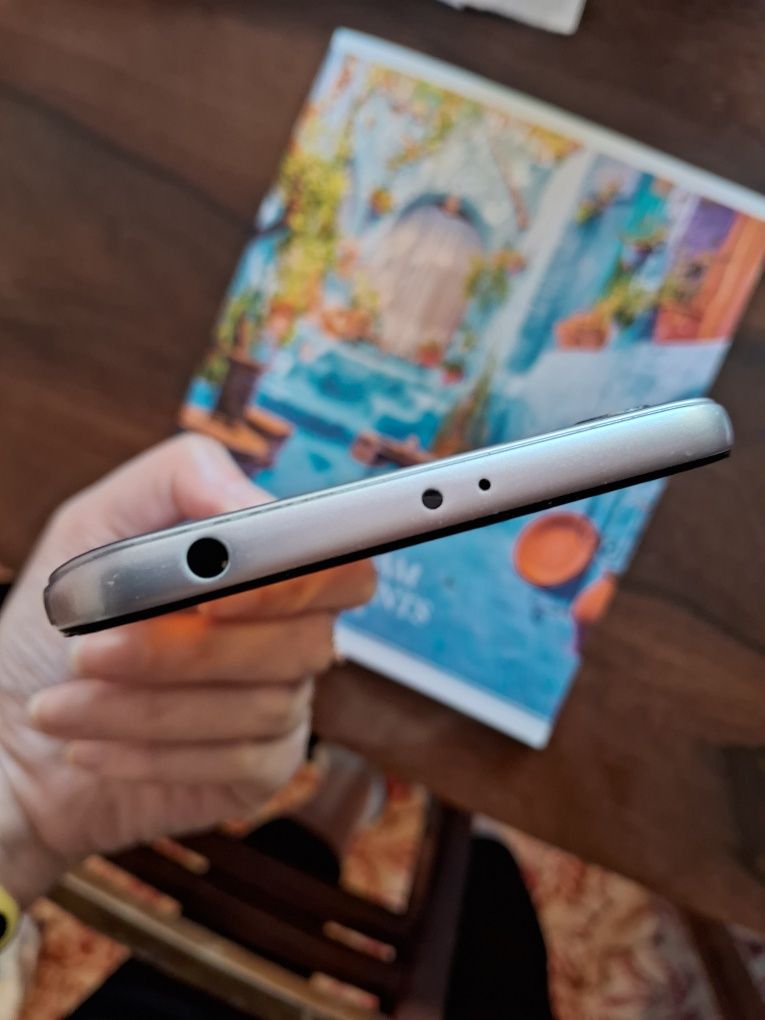 Xiaomi Redmi Note 5A на 2 sim карти